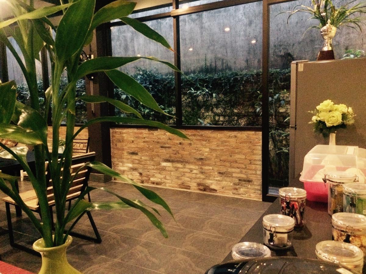 Hotel Mo De Loft Talat Yai Esterno foto